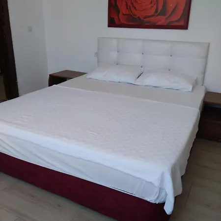 Tokgoez Restaurant Hotel 3*